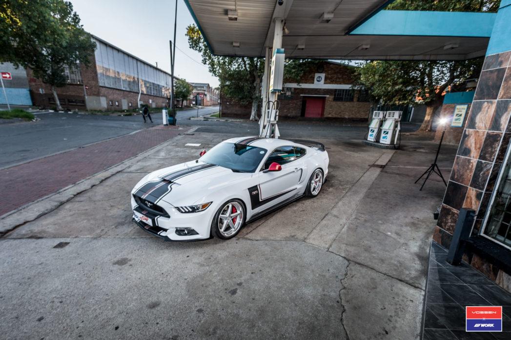 Ford-Mustang-GT-Vossen-x-Work-VWS-3-%C2%A9-Vossen-Wheels-2018-1005-1047x698.jpg