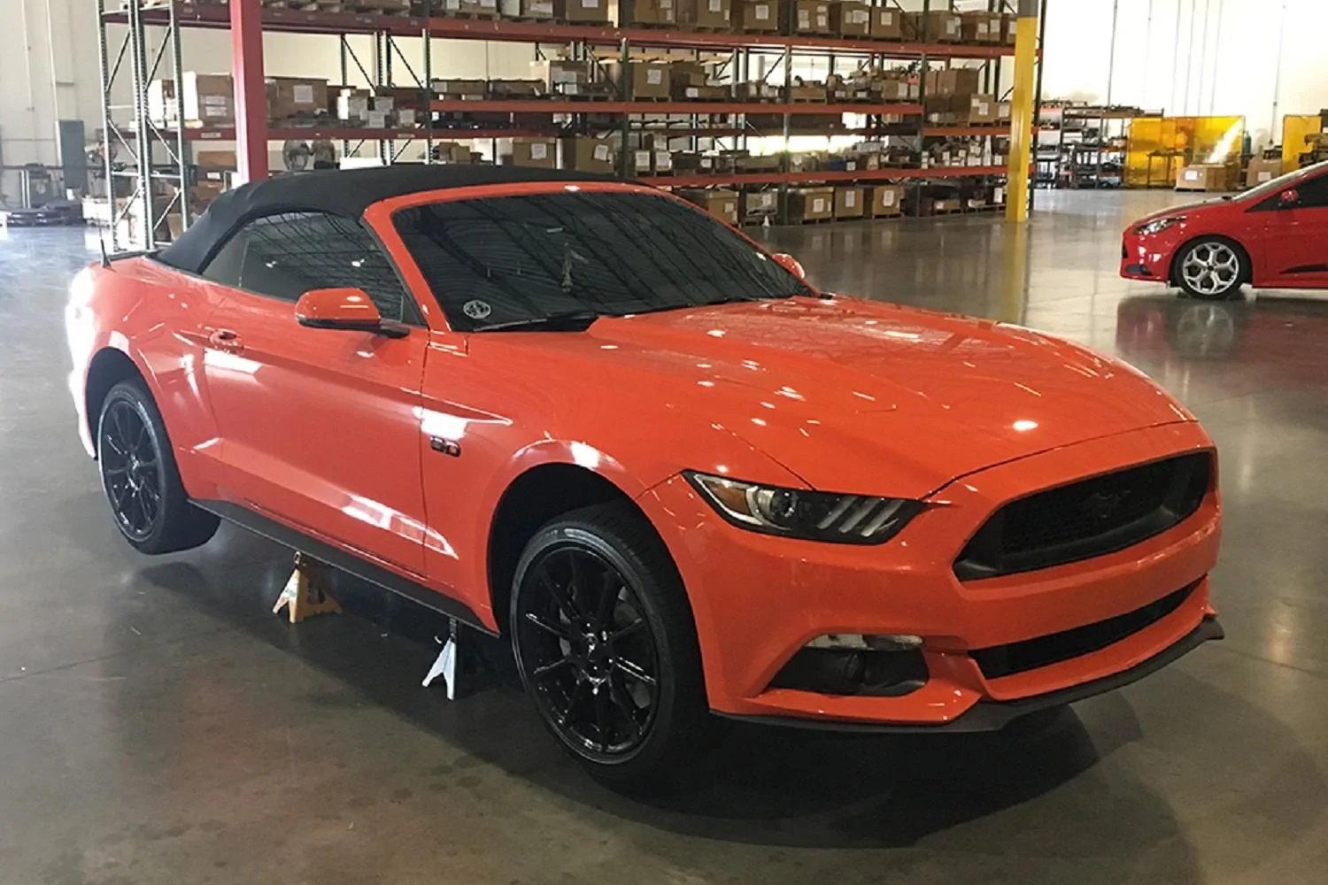 steeda-s550-mustang-ultra-lite-chassis-jacking-rails-15-16-all-555-5207-04.webp