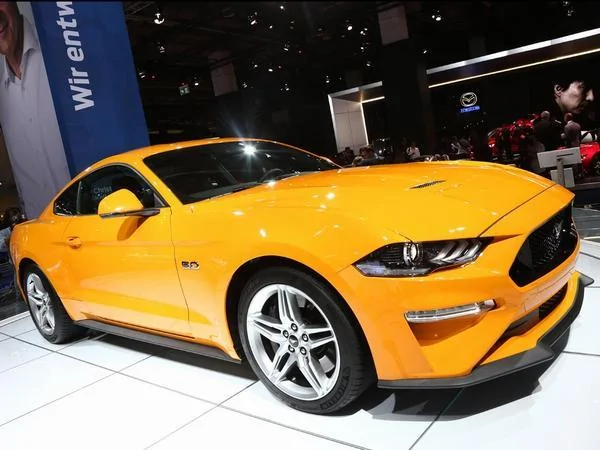 FordMustangMY18GT_12.webp
