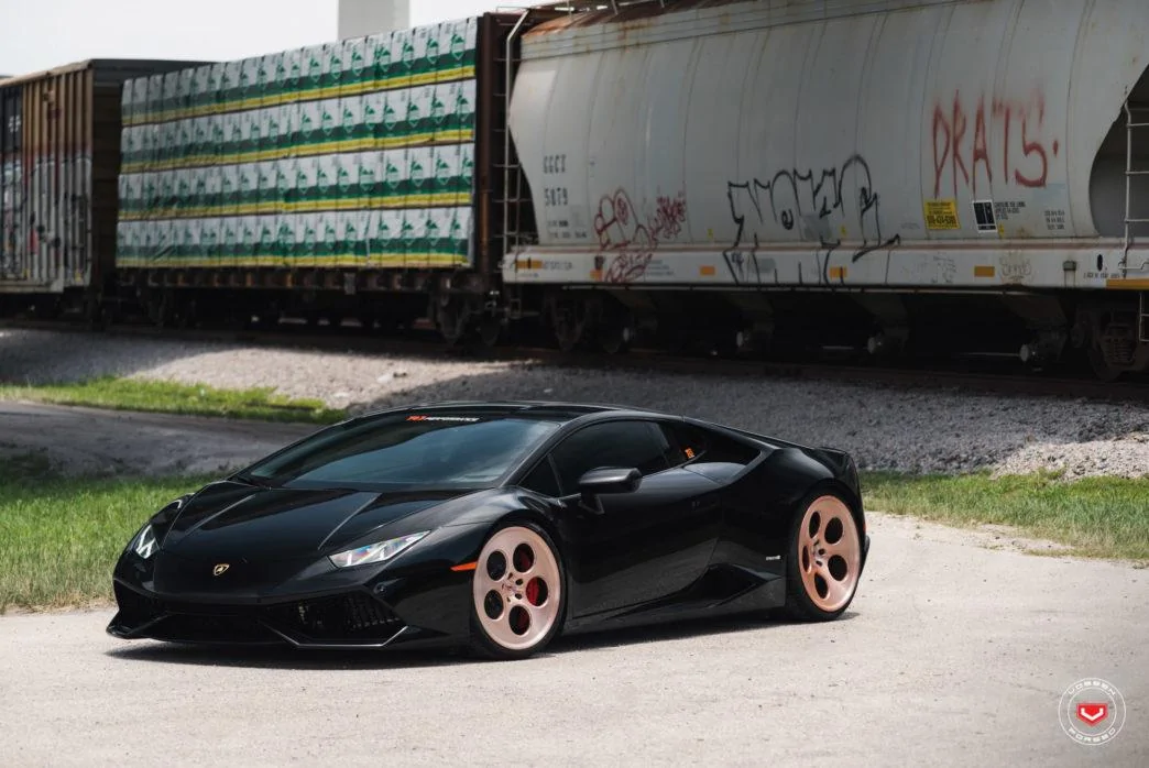 Lamborghini_Huracan_LC-103_9b7c97dc-1044x698.webp