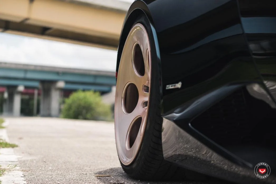 Lamborghini_Huracan_LC-103_bdbf7ac4-1047x698.webp
