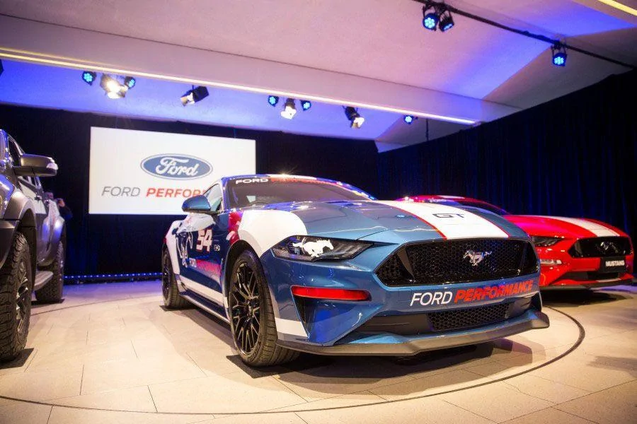 ford-mustang-supercar-aus-03.webp