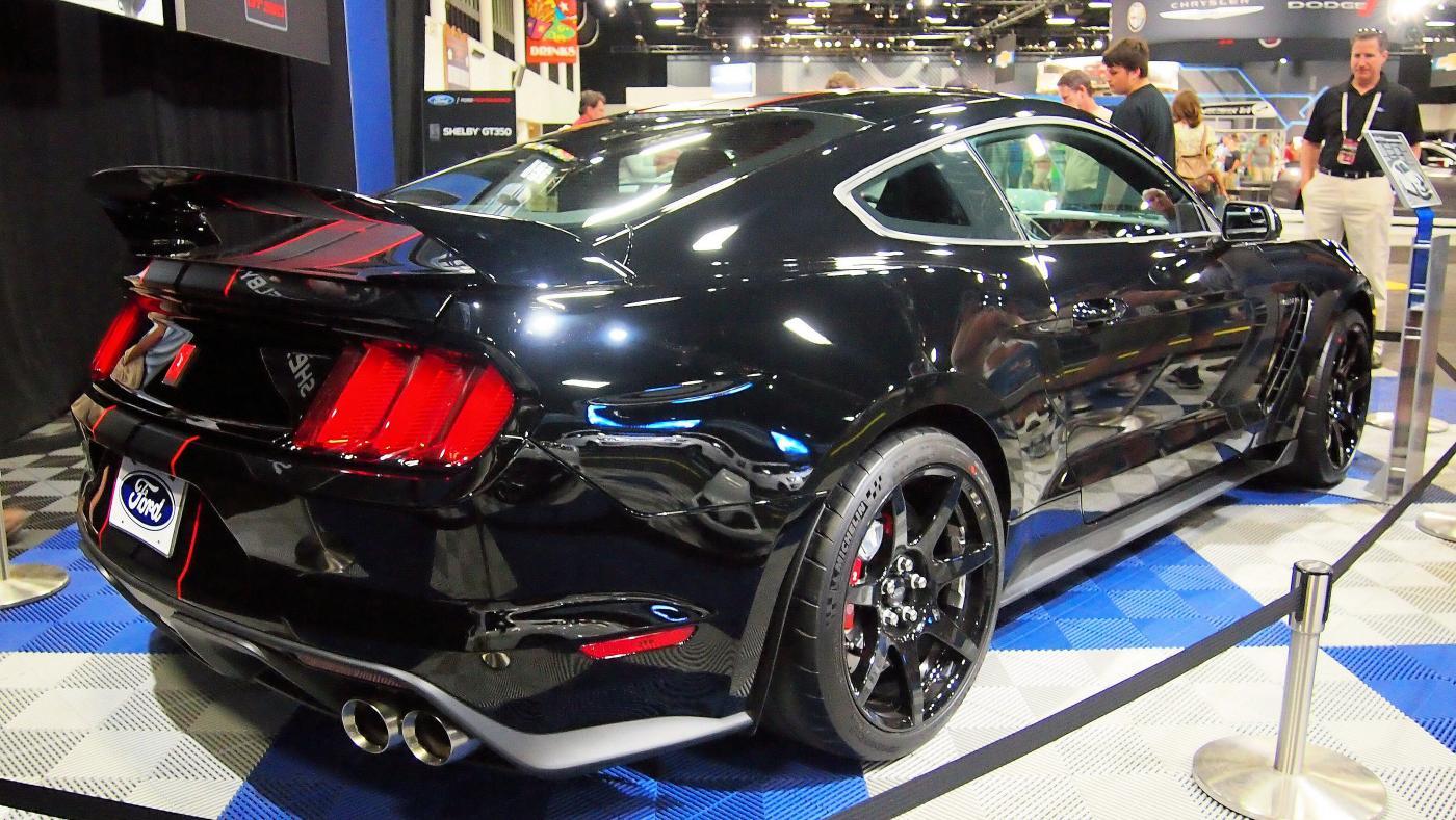 blk-gt350r-r2.jpg