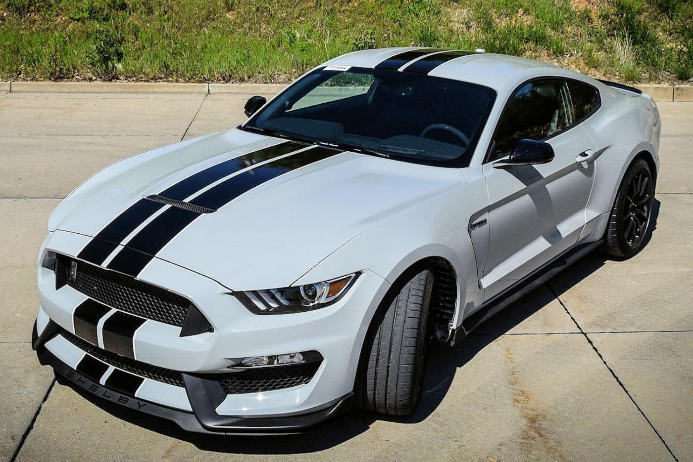 gt350-10b.jpg