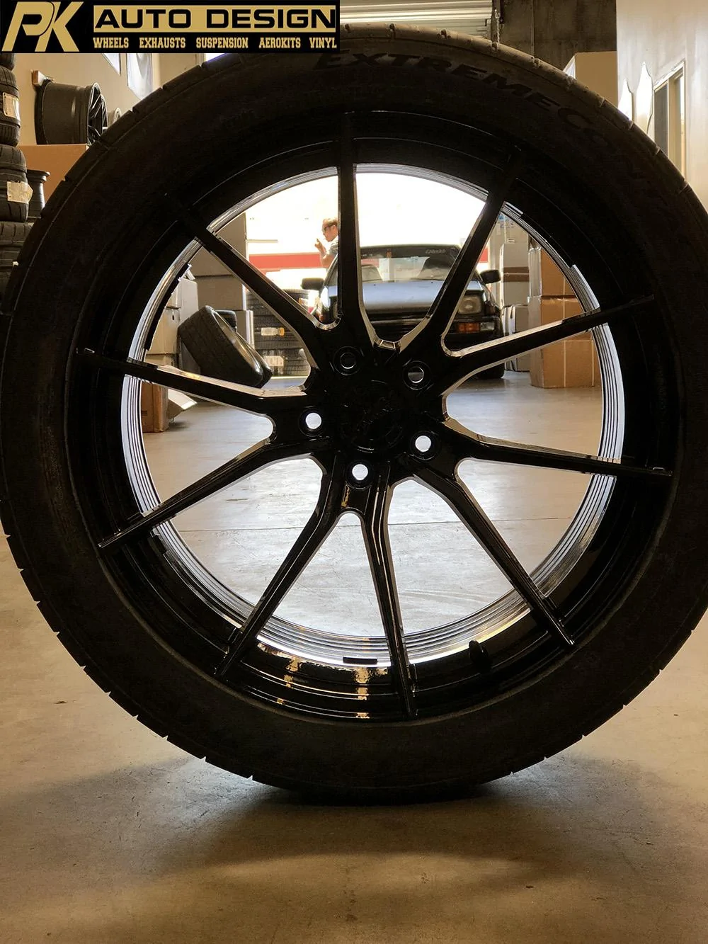vertini-rotory-forged-concave-gloss-black-rf1.3-wheels.webp