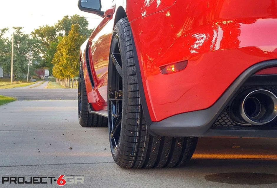 project-6gr-car-24.webp