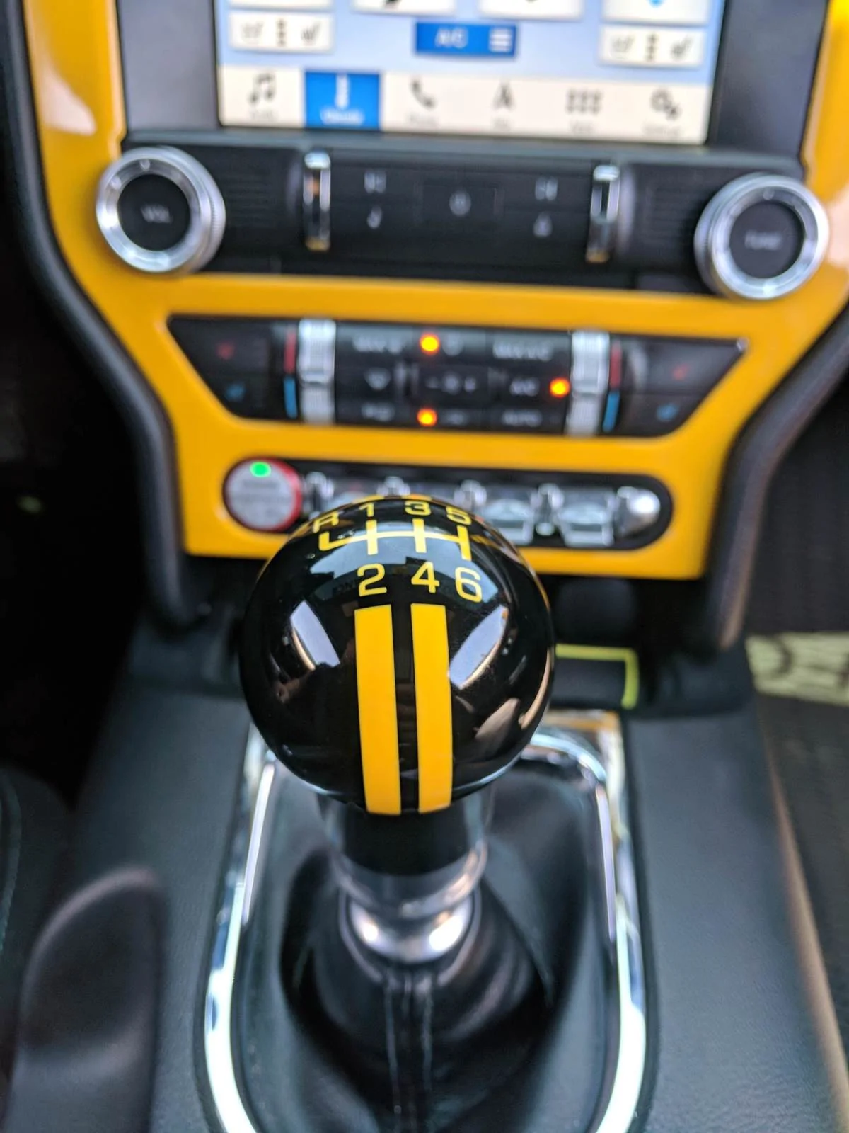 P1IE01l.webp