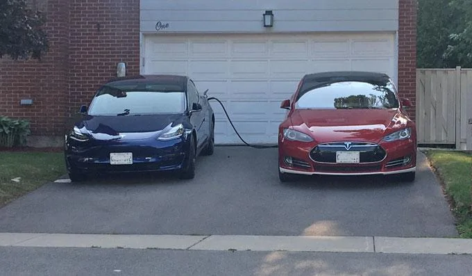 Teslas.webp