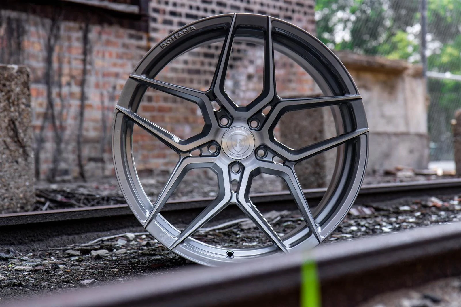 rohana-rfx11-brushed-titanium-rotory-forged-concave-wheels.webp