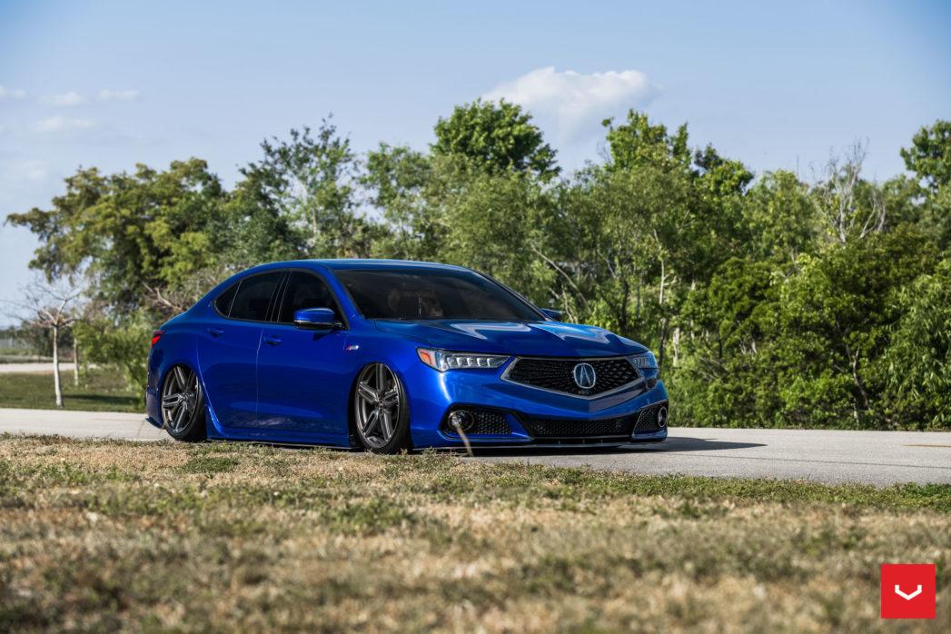 Acura-TLX-Hybrid-Forged-HF-1-%C2%A9-Vossen-Wheels-2018-1002-1047x698.jpg