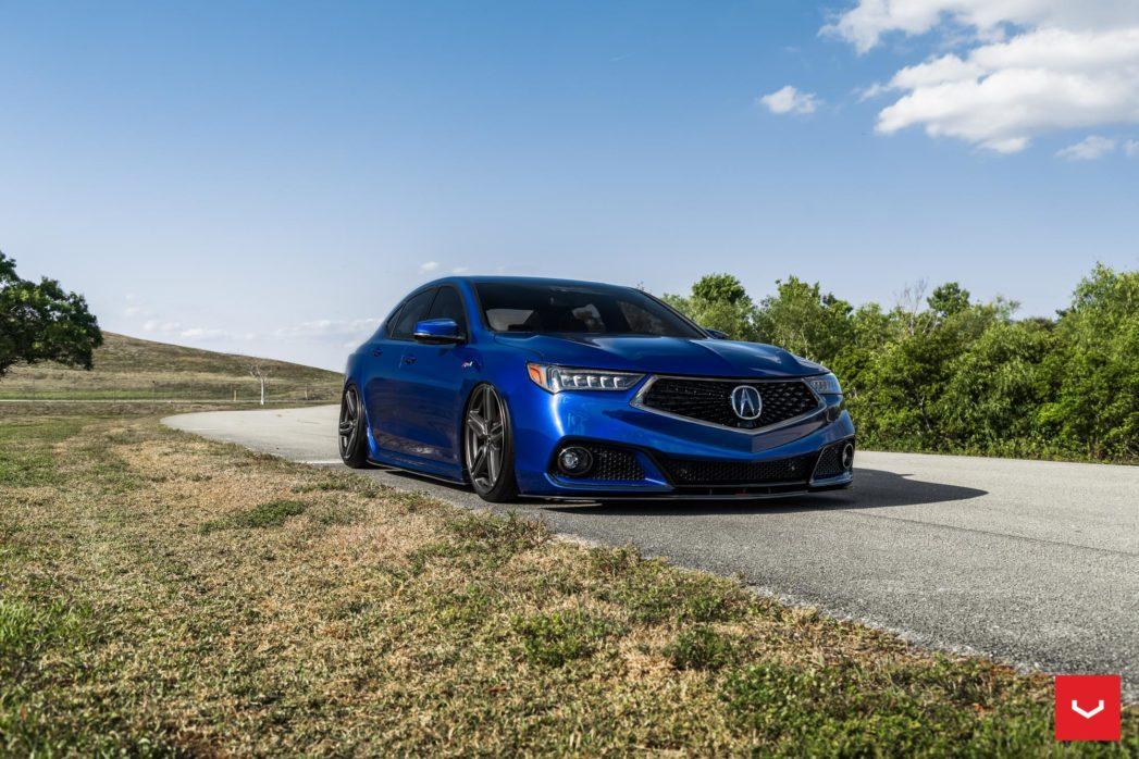 Acura-TLX-Hybrid-Forged-HF-1-%C2%A9-Vossen-Wheels-2018-1006-1047x698.jpg