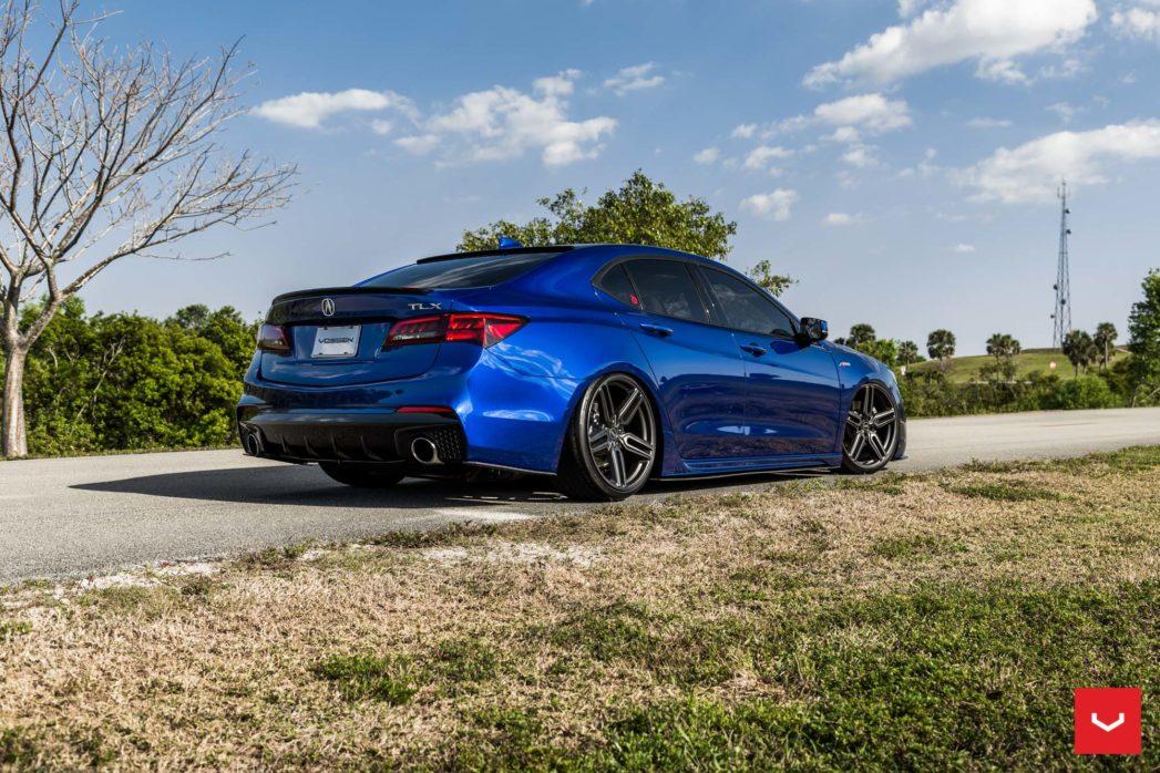 Acura-TLX-Hybrid-Forged-HF-1-%C2%A9-Vossen-Wheels-2018-1013-1047x698.jpg