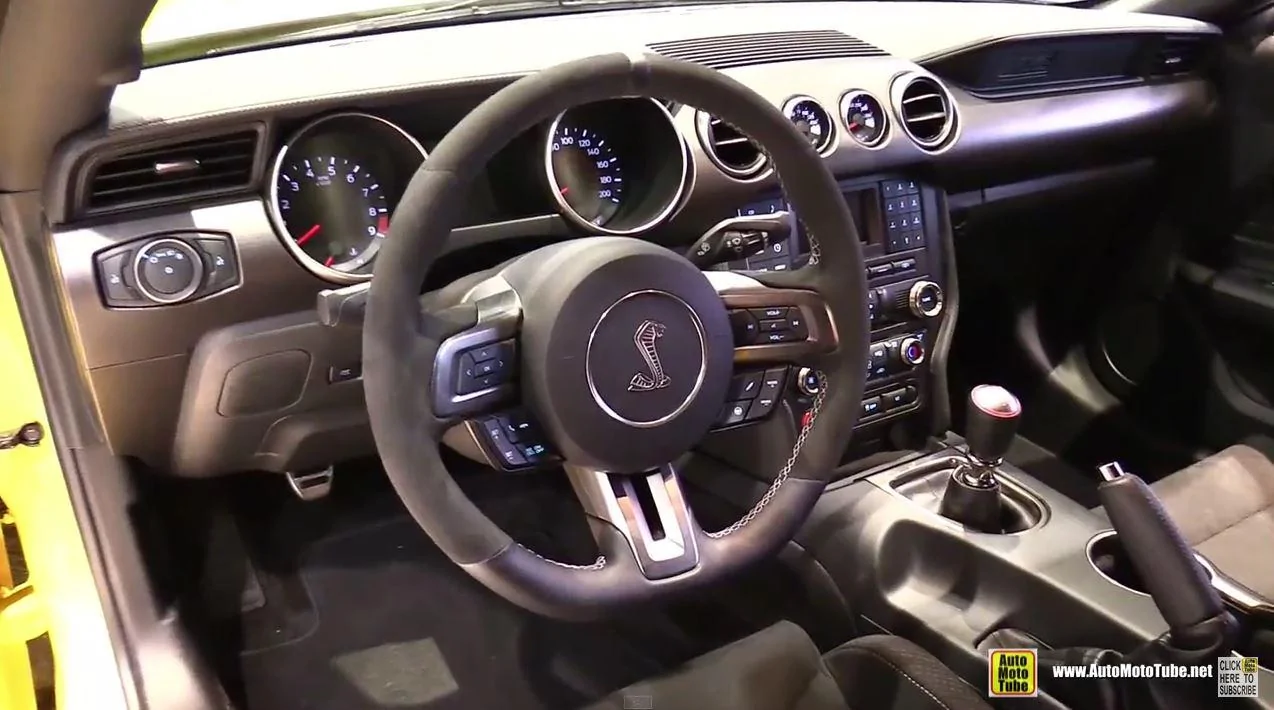 gt350-tach1.webp