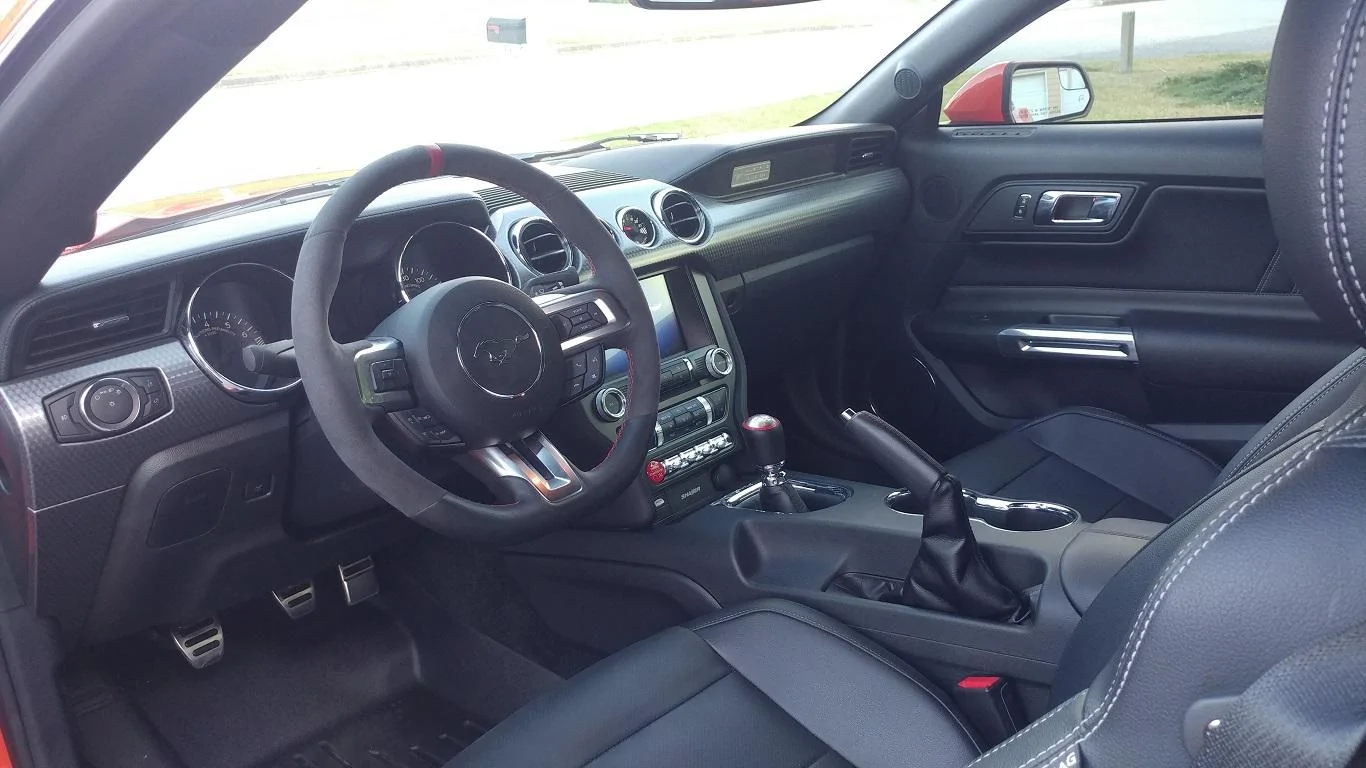 16GT180508 003.webp