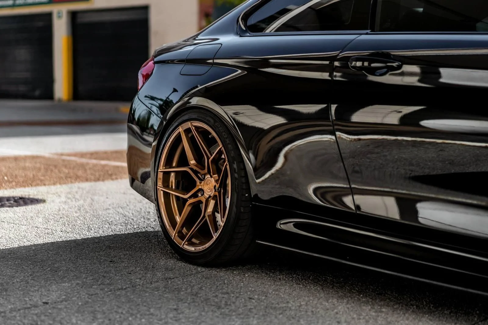 rohana-rfx11-brushed-bronze-concave-rotory-forged-wheels.webp