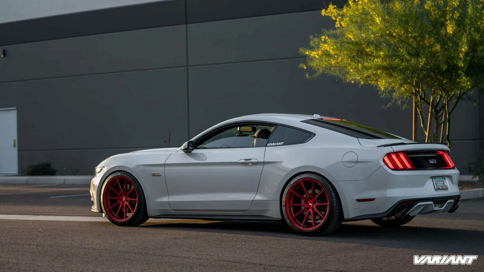 exofrd-white-ford-mustang-gt-s550-variant-argon-candy-apple-red-concave-wheels.webp