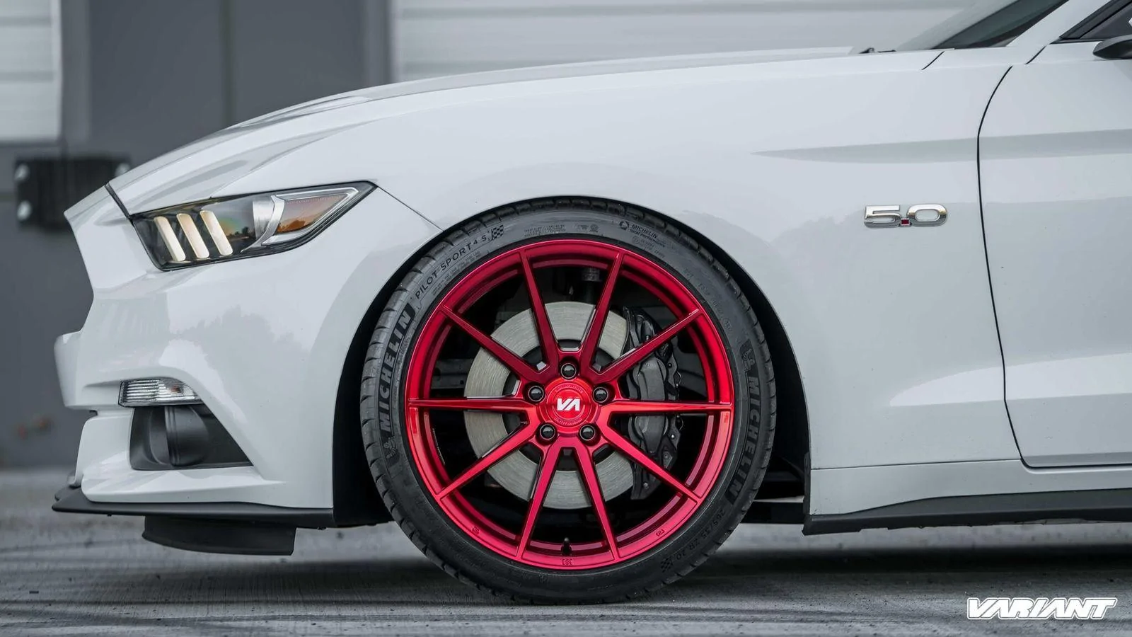 oxford-white-ford-mustang-gt-s550-variant-argon-red-concave-wheels.webp