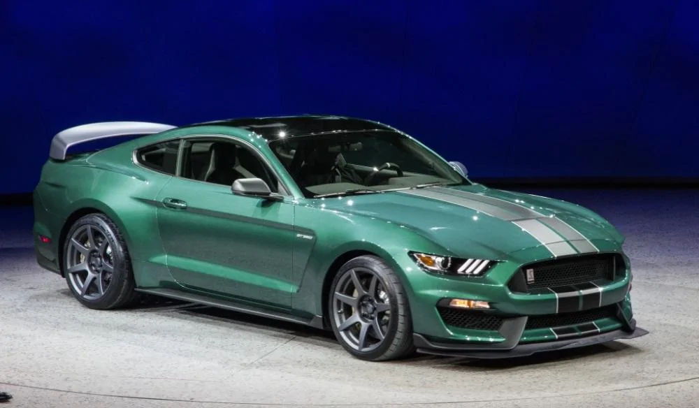 2016-ford-mustang-shelby-gt350r-1-ford.webp