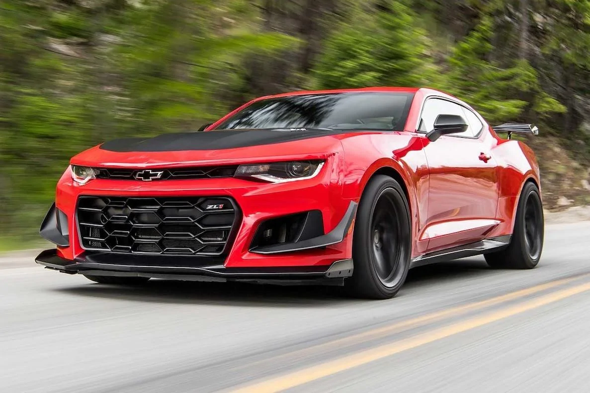 2018-Chevrolet-Camaro-ZL1-1LE-front-three-quarter-in-motion-04-e1498503636653.webp