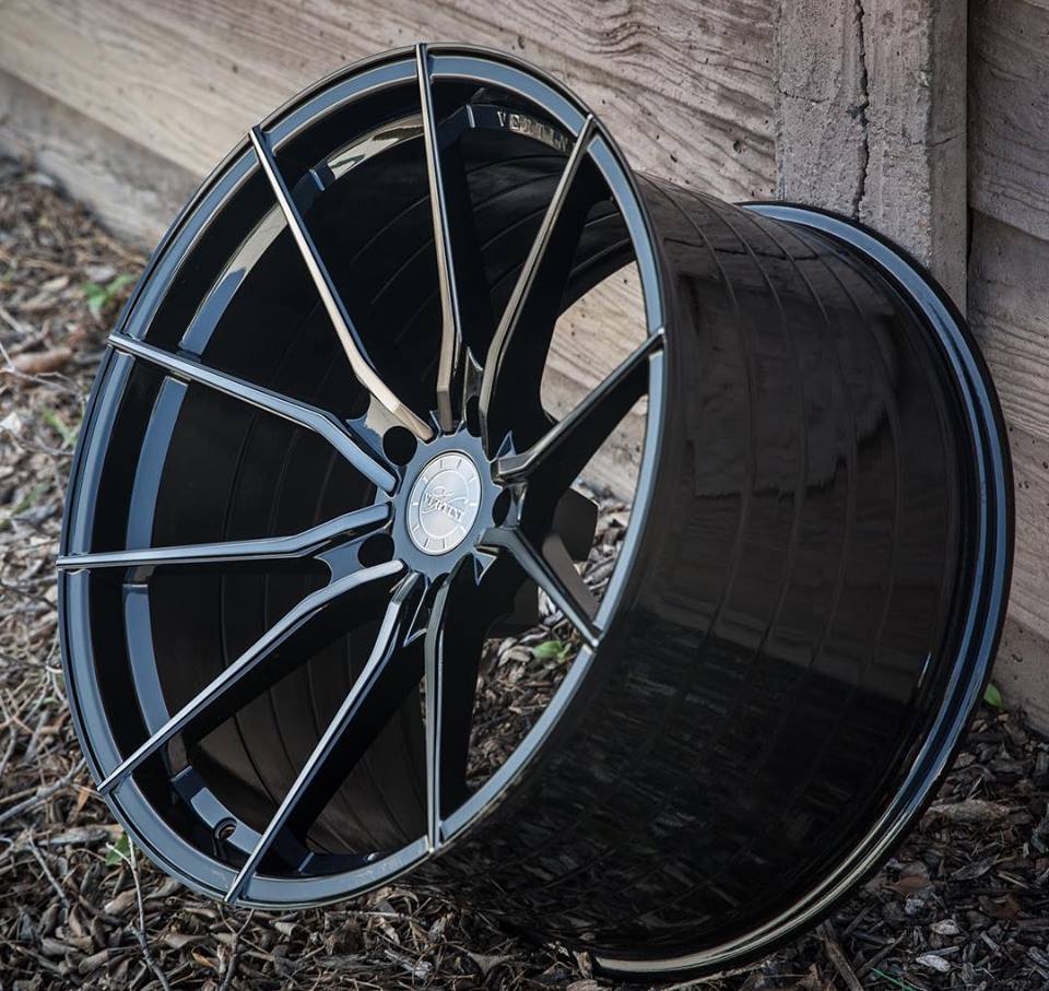 vertini-rf1.2-gloss-black-machined-tinted-face-concave-wheels.jpg
