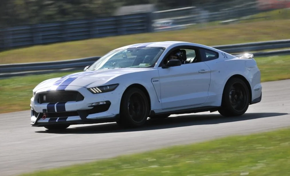 GT350 lean.webp
