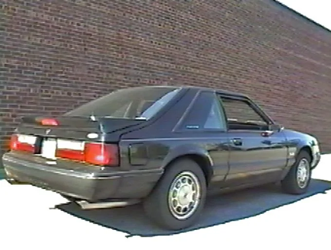 Mustang_5.0_LX_1.webp