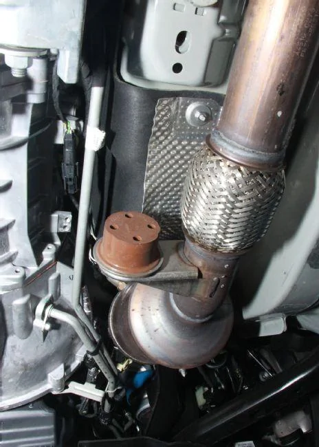 ford-shelby-gt350-kooks-complete-exhaust-install-003.webp