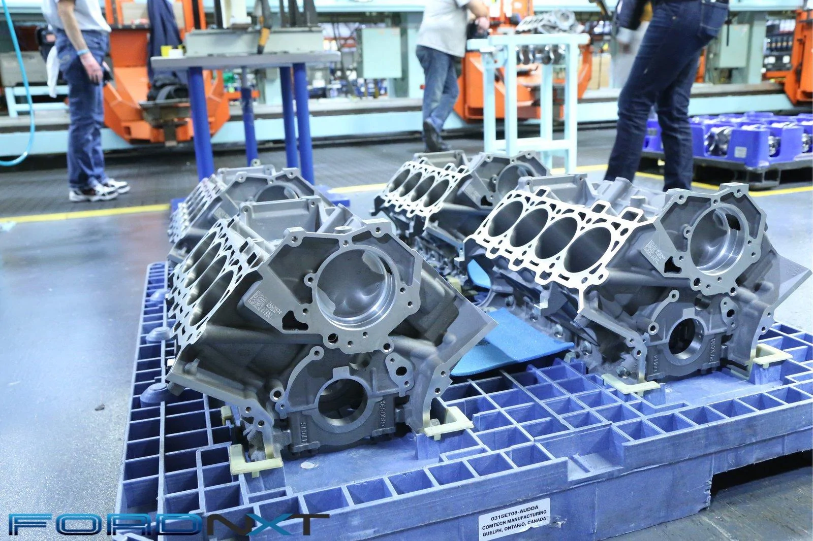 follow-along-as-teams-build-the-shelby-gt350s-voodoo-5-2-engine-2018-08-03_03-06-16_120166.webp