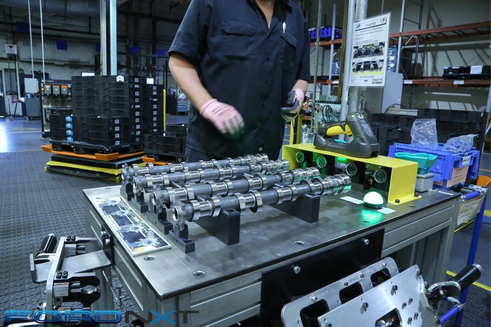 follow-along-as-teams-build-the-shelby-gt350s-voodoo-5-2-engine-2018-08-03_03-08-38_884237.webp