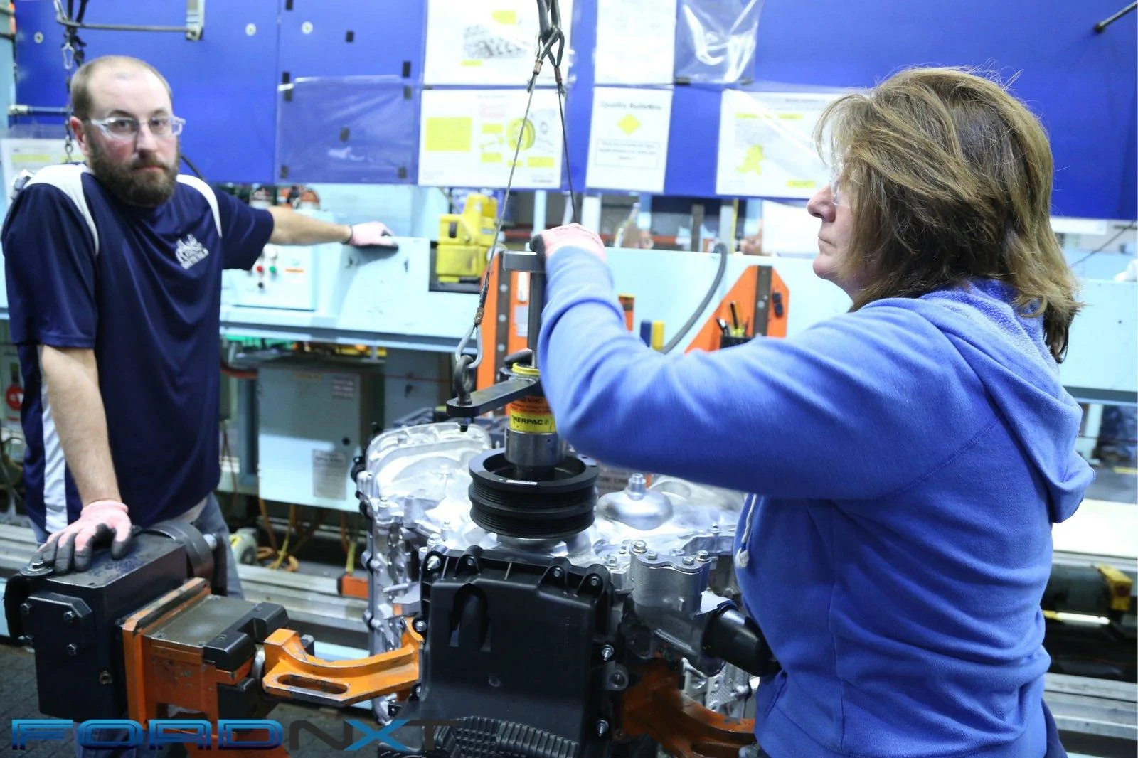 follow-along-as-teams-build-the-shelby-gt350s-voodoo-5-2-engine-2018-08-03_03-10-43_279374.webp