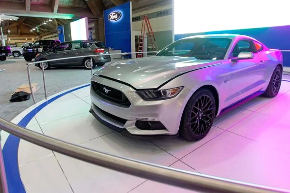 Ingot Silver 2015 Mustang.webp