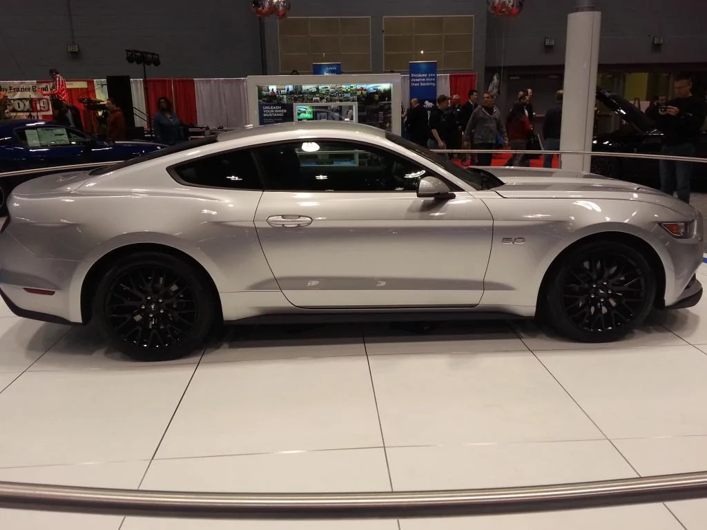 ingotsilver-2015mustang5.webp