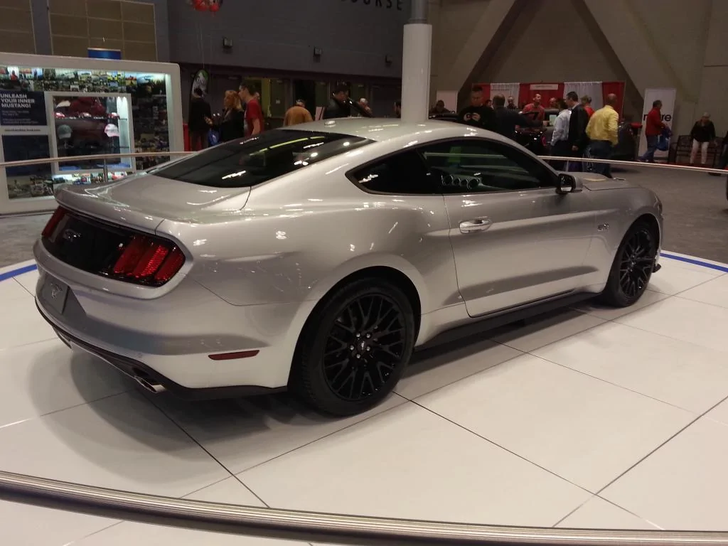 ingotsilver-2015mustang6.webp