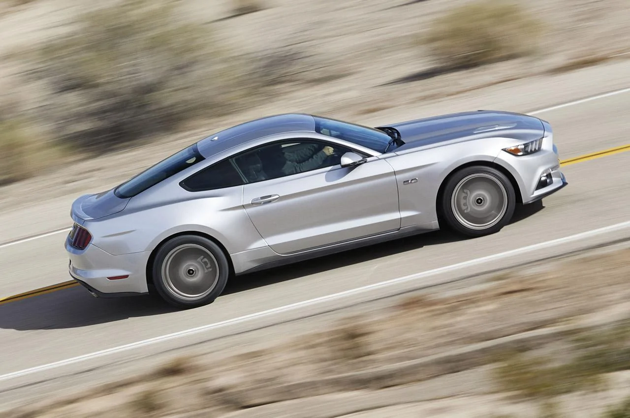 08-2015-ford-mustang-silver.webp