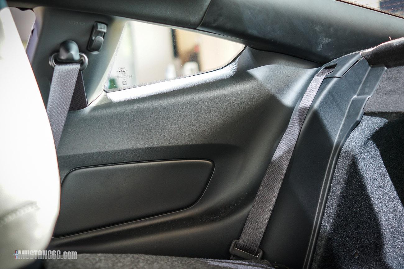 2015 mustang quarter window.jpg