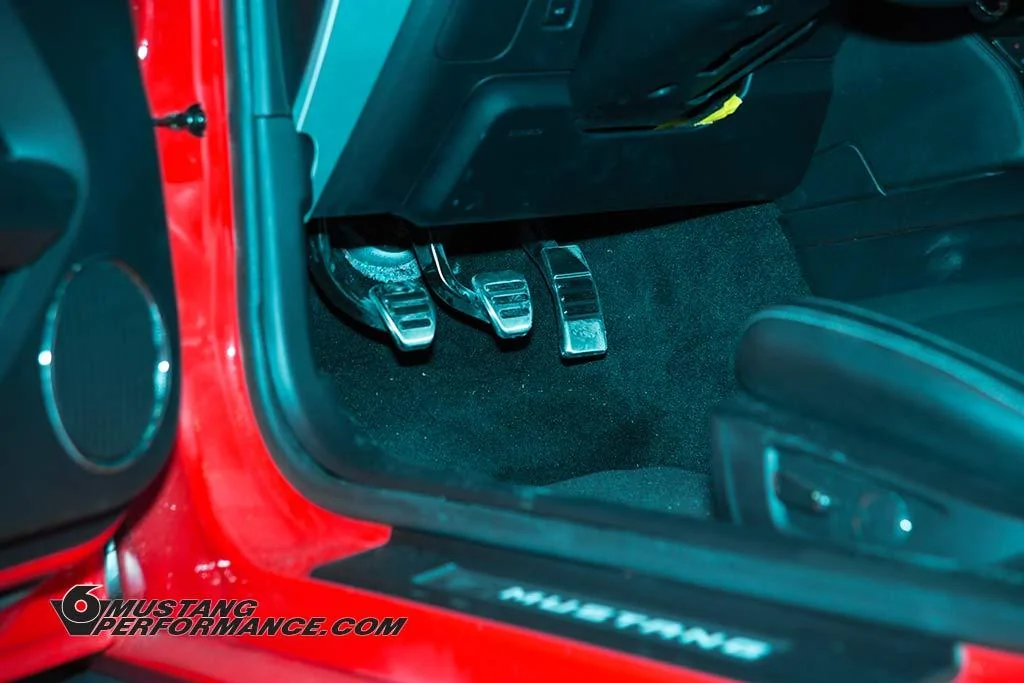2015mustangpedals.webp