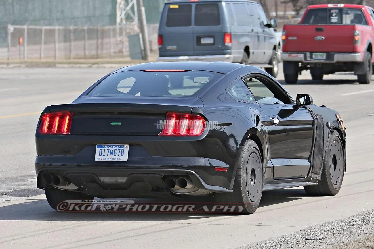 Stang.GT500.bi09.KGP.ed-3155031734-O.webp