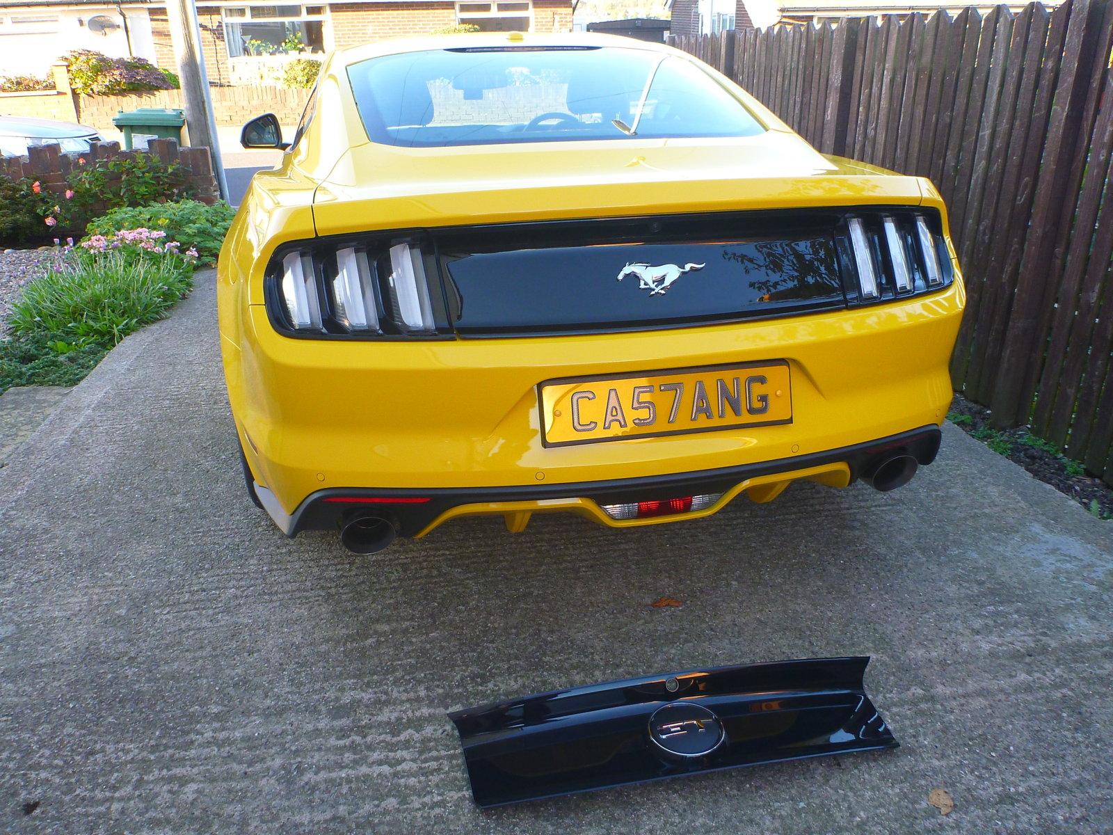 CA57ANG - Decklid (23).JPG