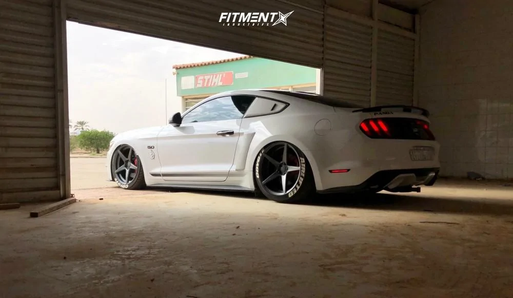 180-10-2016-mustang-ford-gt-premium-air-lift-performance-air-suspension-velgen-classic5-gunme...webp