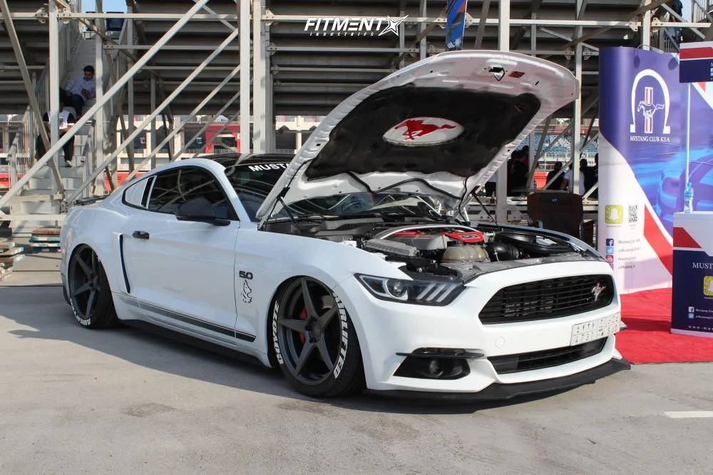 180-14-2016-mustang-ford-gt-premium-air-lift-performance-air-suspension-velgen-classic5-gunme...webp