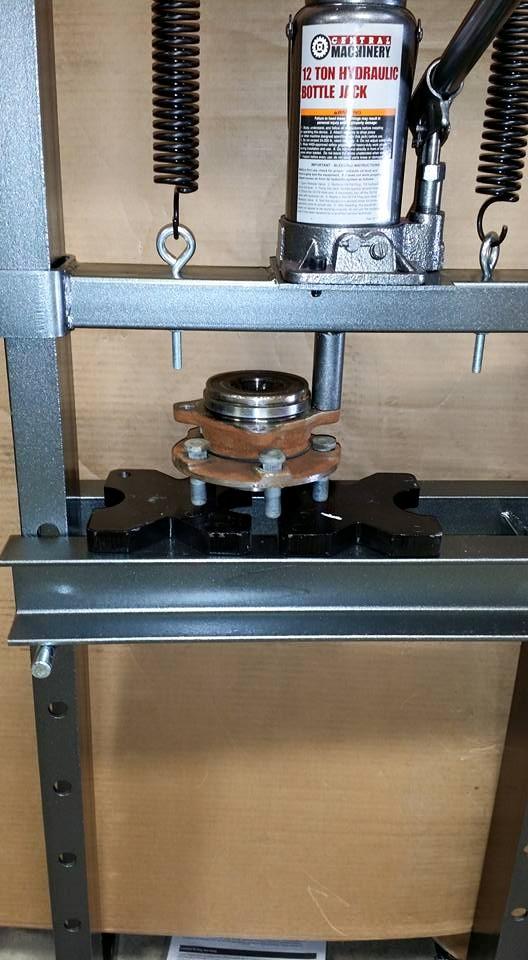 Wheel studs 1.jpg