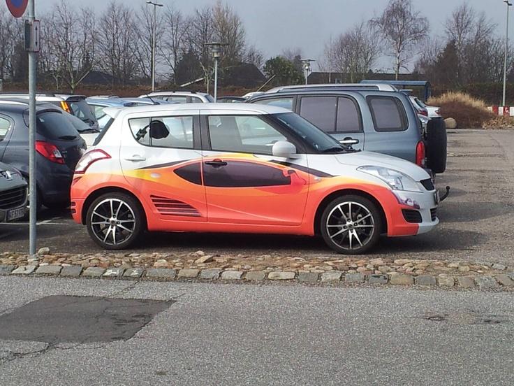 smart sports car-eLus.jpg