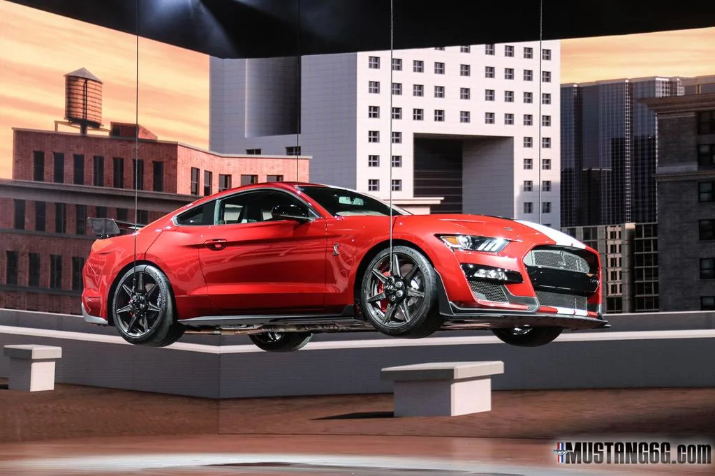 2020-Shelby-GT500-Mustang-Reveal-Debut-3_zpstyzmjwoo.webp