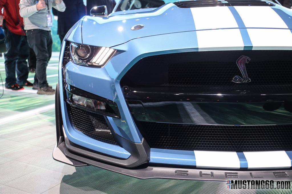 2020-Shelby-GT500-Mustang-Reveal-Debut-12_zps1shoqztj.jpg