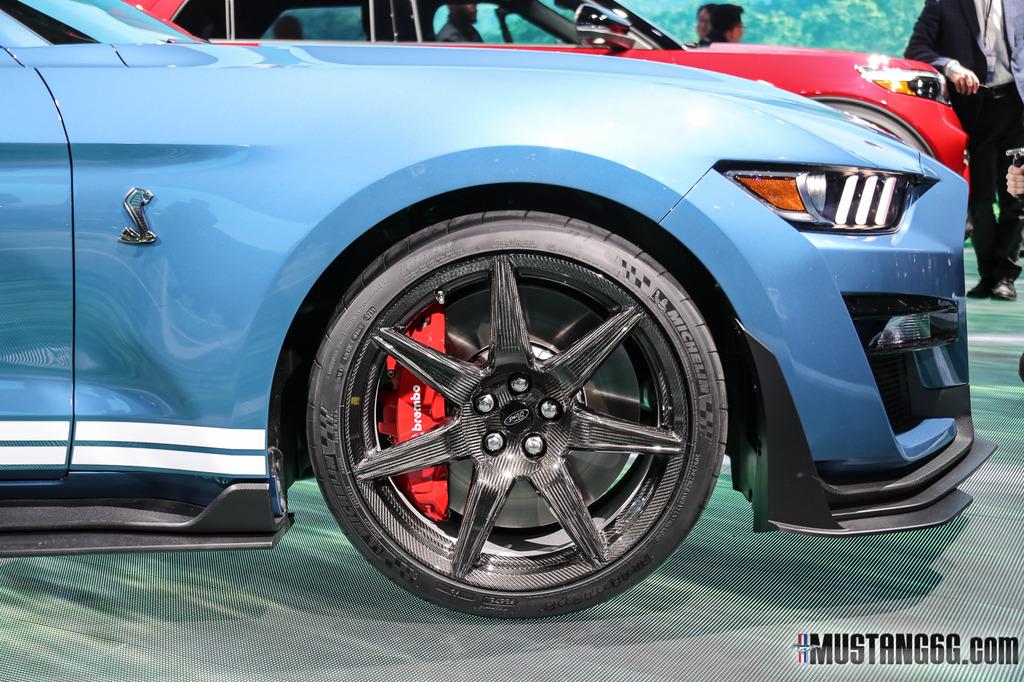 2020-Shelby-GT500-Mustang-Reveal-Debut-14_zpseve9bsnd.jpg