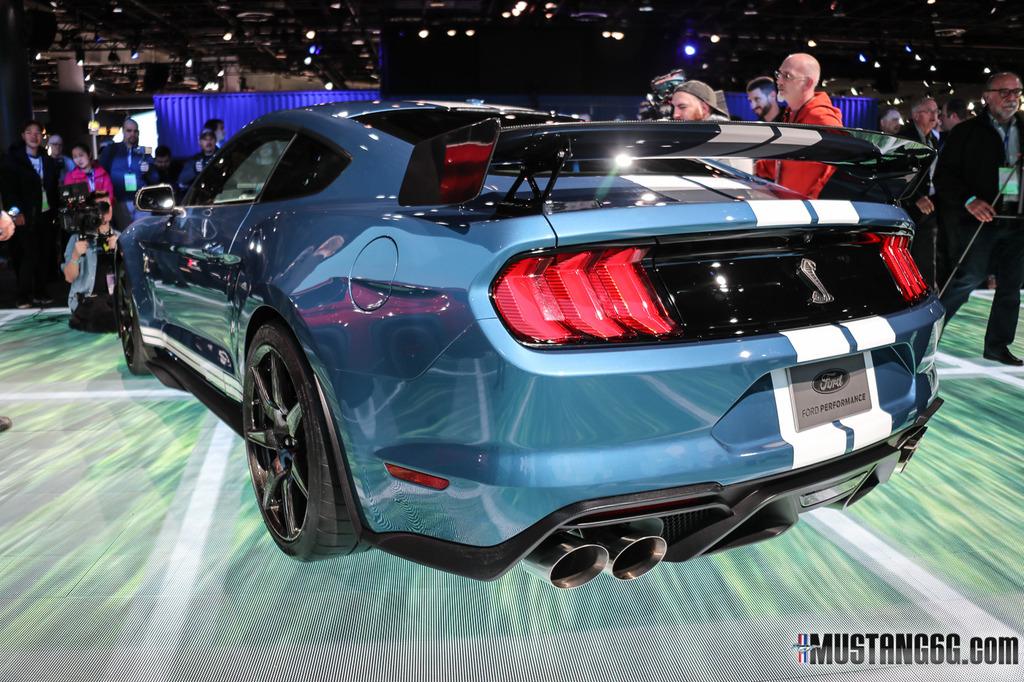 2020-Shelby-GT500-Mustang-Reveal-Debut-15_zps62ydfzig.jpg
