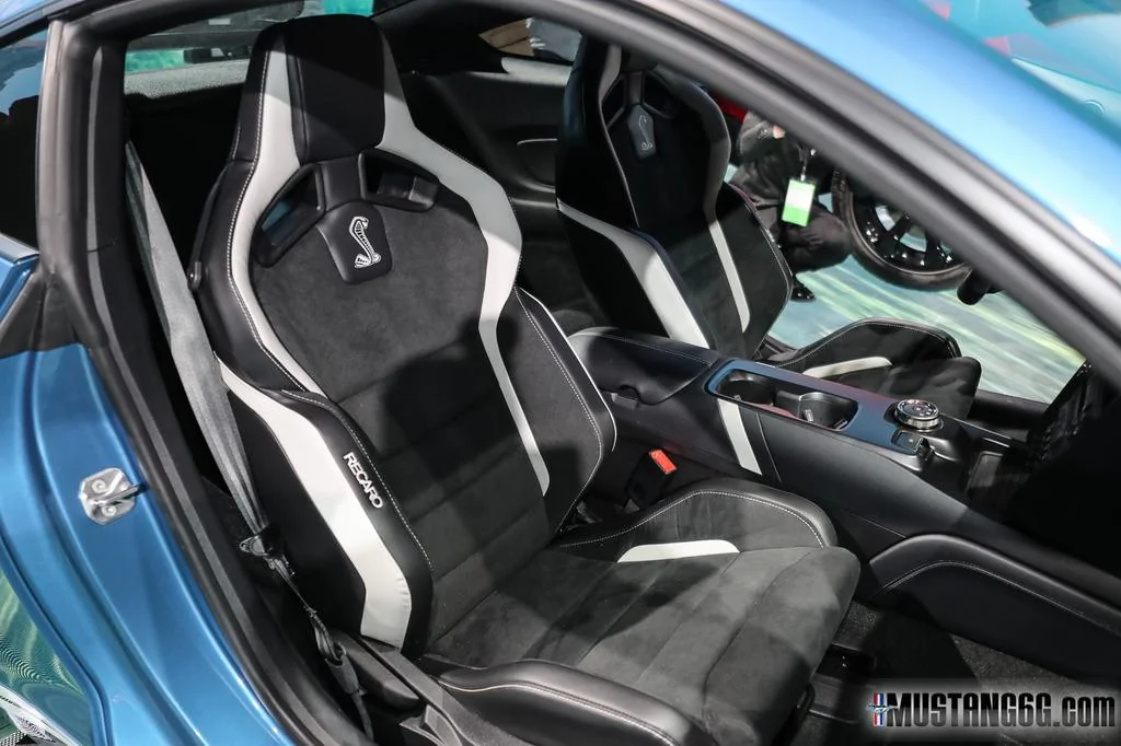 2020-Shelby-GT500-Mustang-Reveal-Debut-24_zps6itwl0yy.webp