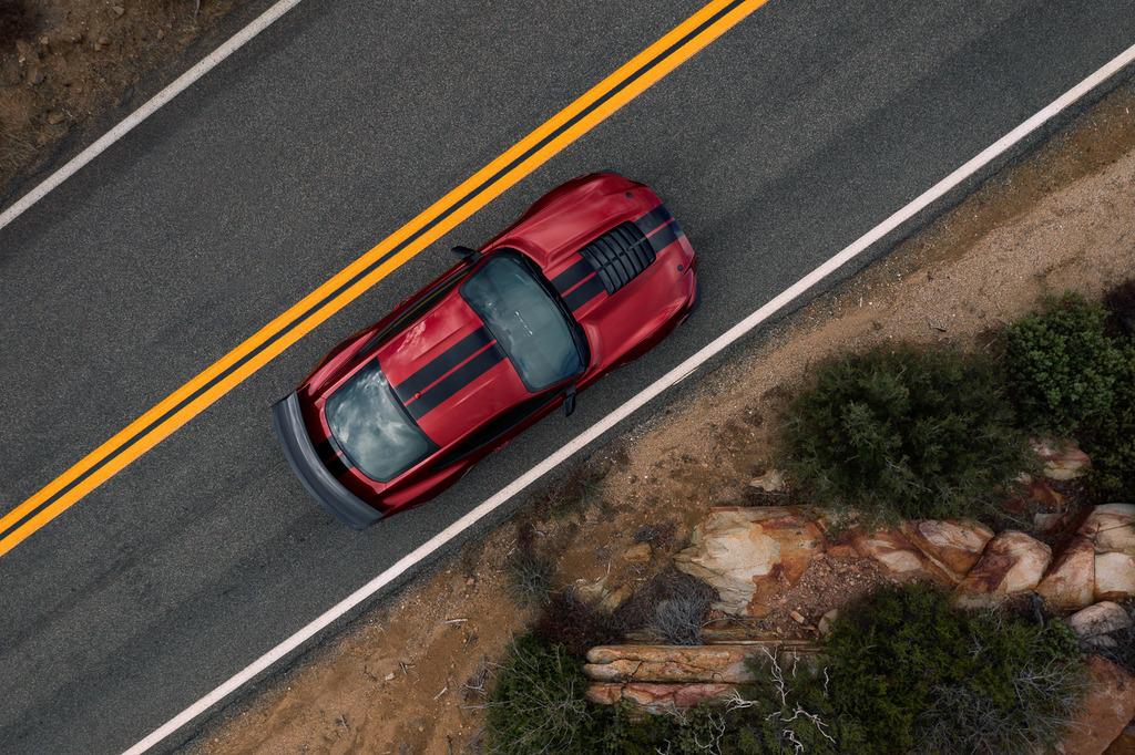 2020-Shelby-GT500-Mustang-Exterior--5_zpsogibwkxi.jpg