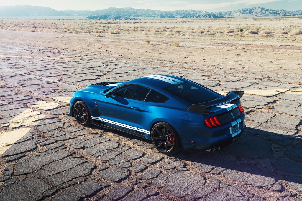 2020-Shelby-GT500-Mustang-Exterior--20_zpsvylzoq3h.jpg