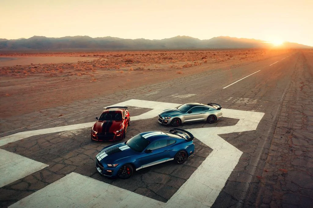 2020-Shelby-GT500-Mustang-Exterior--37_zpsyf0l7f9t.webp